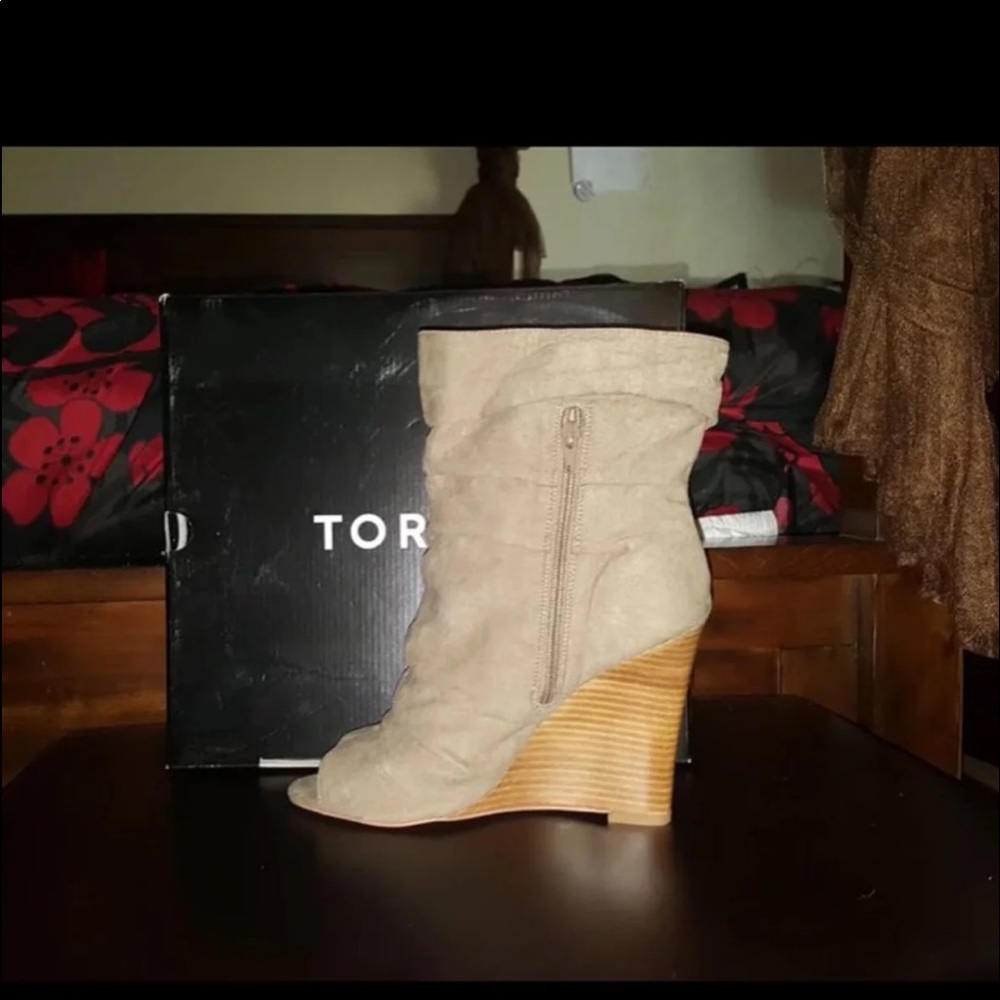 Torrid Suede Wedge 11 Wide